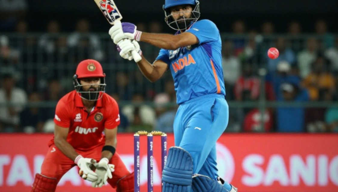 প্রথম নামের খাতা: কাউন্টি একাডেমির বৃষ্টিভেজা গ্যালারি থেকে এক বাংলা লেগ-স্পিনারের হিসাব